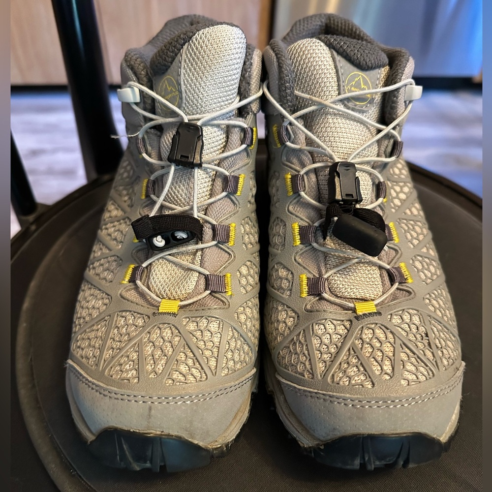 La Sportivs hiking boots women size 7 Gore-Tex synthetic’s mud gtx